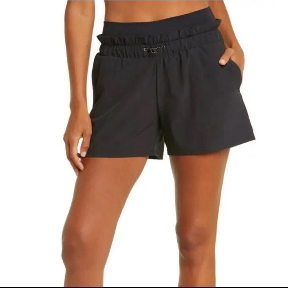 Zella Shirred Up Pocket Shorts Black XS